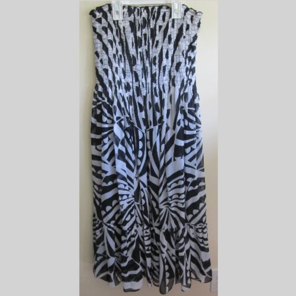 Black & White Strapless Formal Dress